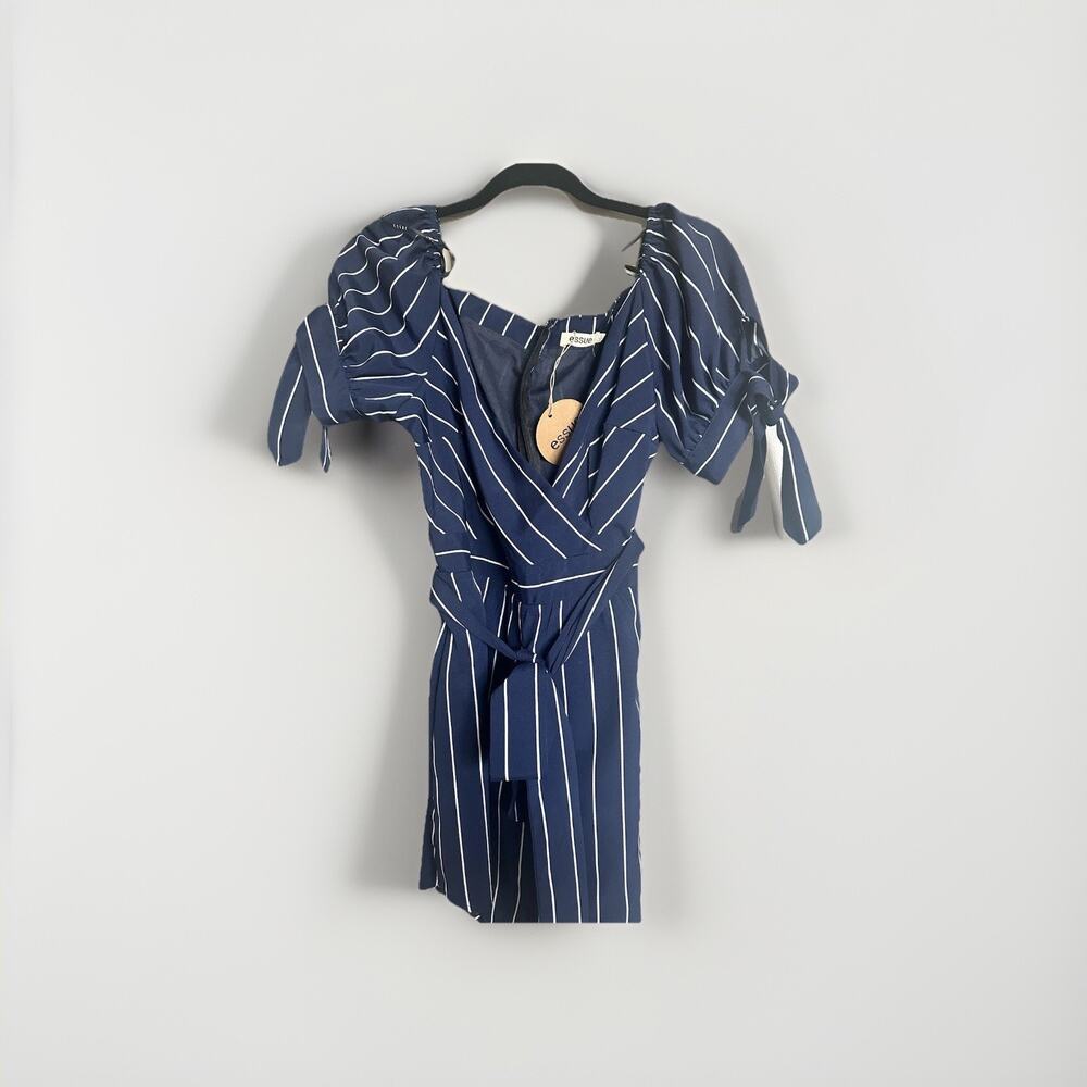 Essue Pinstriped Romper — Women’s Size Large (Runs Small) summer casual romper
